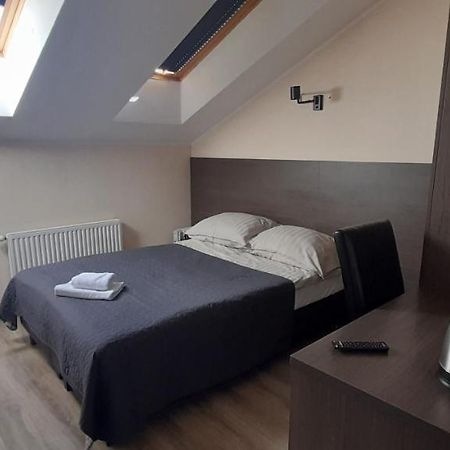 Hotel Bartnik Pszczółki Buitenkant foto